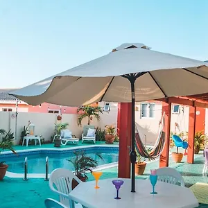 https://courtesy-apartments-aruba.comcaribbean.com