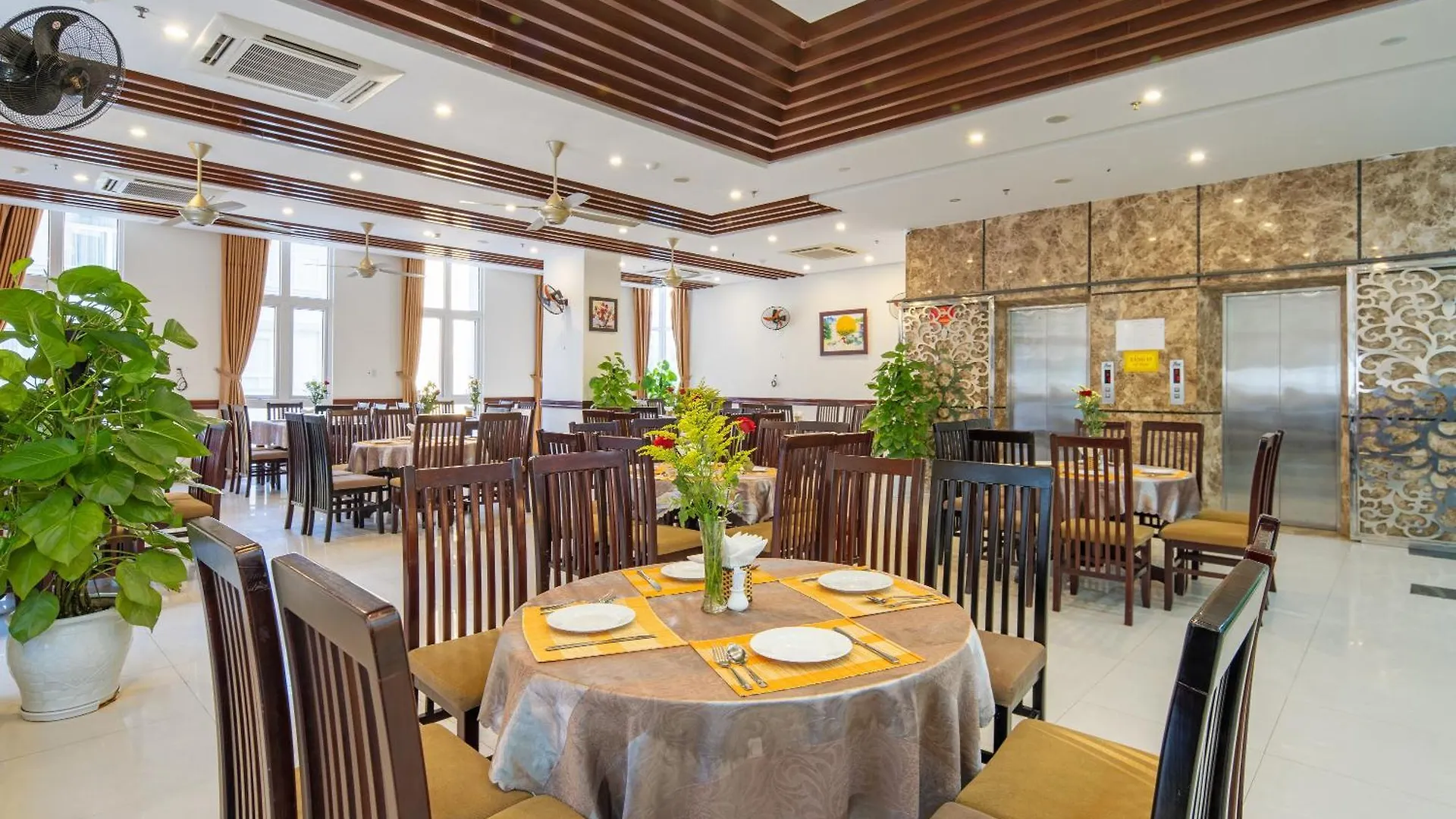 Tay Bac Hotel Da Nang